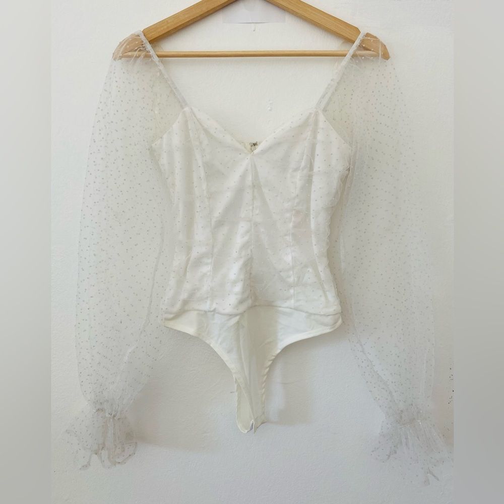 NWT Miss Lola Dotted Sheer balloon Sleeve Bodysuit Size Small Coquette Bridal